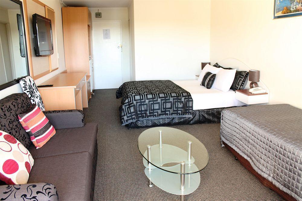 Auckland Airport Pacific Inn Экстерьер фото